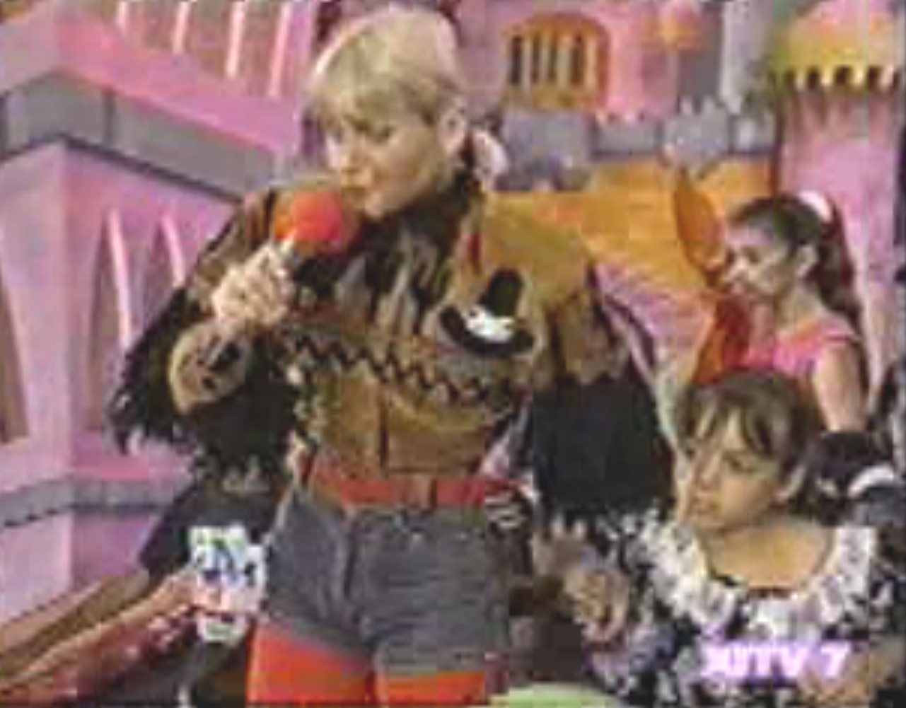 XITV CHANNEL 37 XUXA's Search Party!