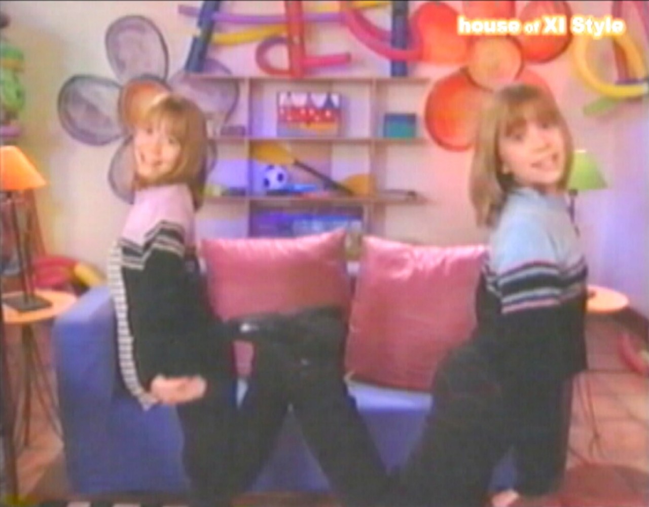 Click to get House of XI Style Mary Kate and Ashley! Desktop background!